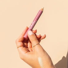 Load image into Gallery viewer, Chella shimmer highlighter
