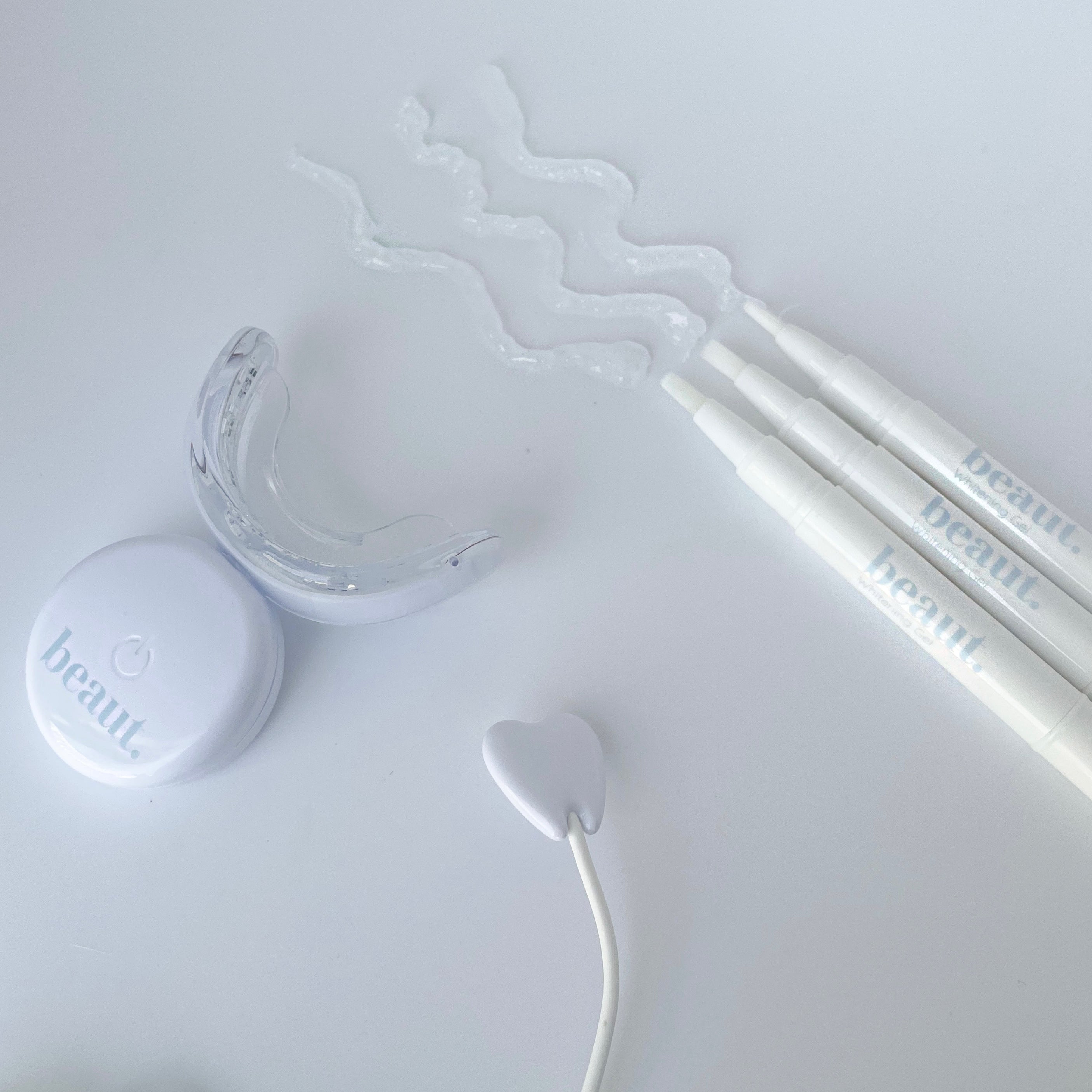 Beaut.BeautyCo - cozy smile kit