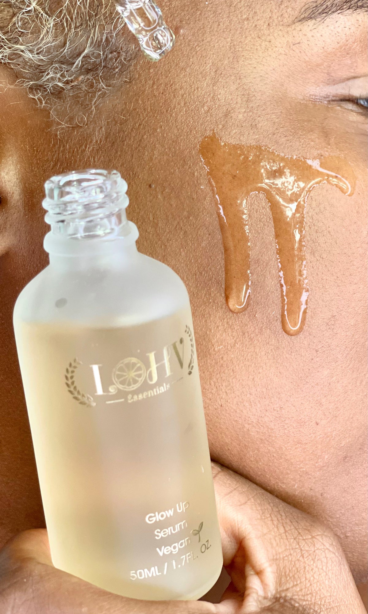 LOHV ESSENTIALS - PREMIUM 100% VEGAN GLOW UP Toner Serum With Hyaluronic Acid + Niacinamide + Camellia Leaf + Vitamin E + Rose Water